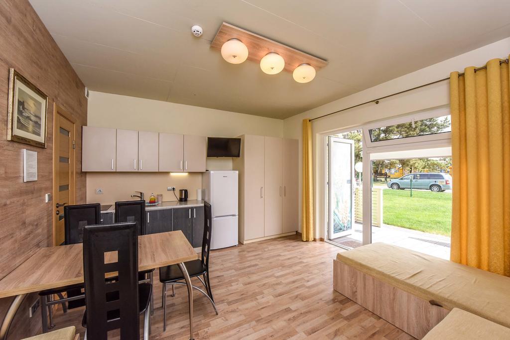 Apartamentai Trys Pusys Šventoji Εξωτερικό φωτογραφία